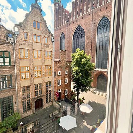 Old Town Center Mariacka View Apartment กดัญสก์ ภายนอก รูปภาพ